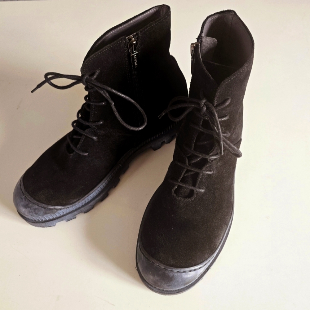 LOFINA lace-up suede boots Black 8M Worn ONCE!!